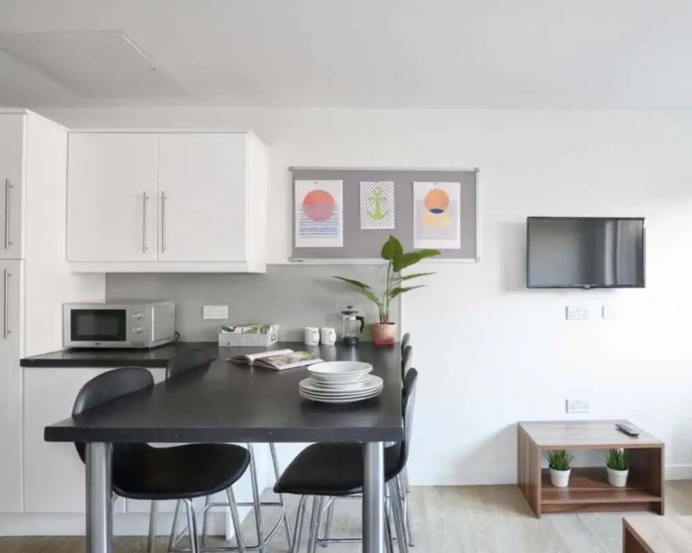 Zeni 5 Bed Apartment In Central 埃克塞特 外观 照片
