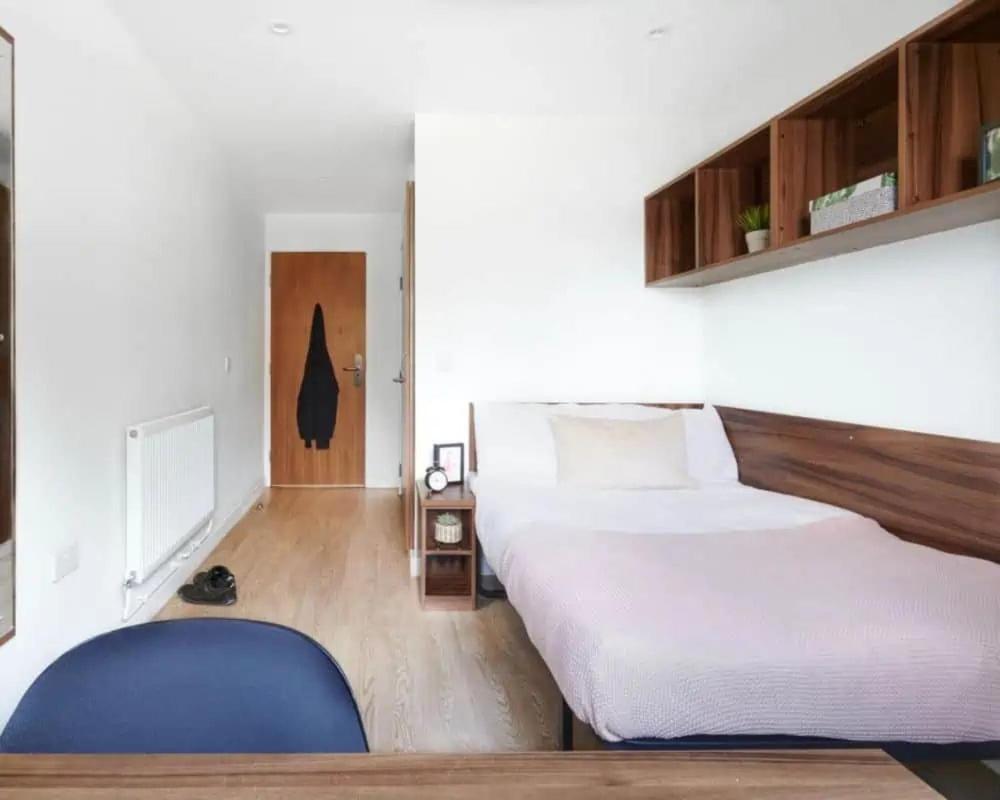 Zeni 5 Bed Apartment In Central 埃克塞特 外观 照片